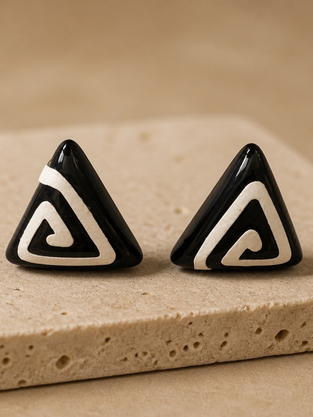 Black & White Spiral Triangle Stud Earrings